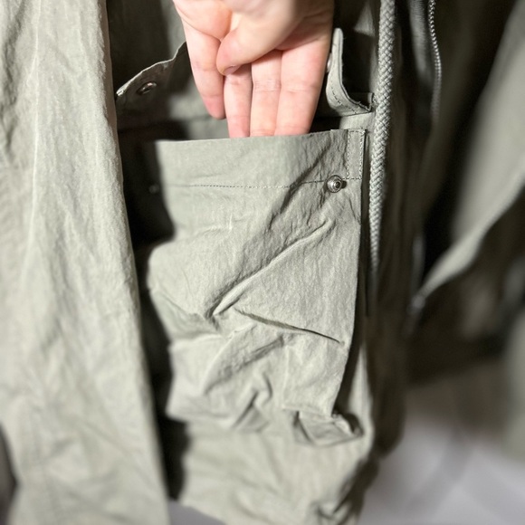 Forever21 Oversized Cropped Olive Green Jacket with Elastic Waist, Size Small - Picture 7 of 7